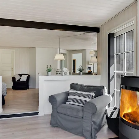 Raili - 1-5km From The Sea By Interhome
